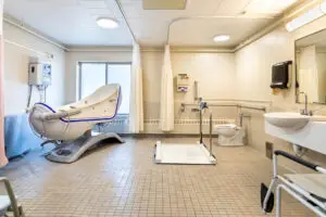 Beautiful-Accessible-Therapy-Tub-scaled