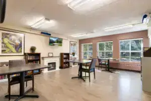 South-Day-Room-scaled