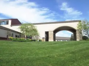 portico.jpg_exterior