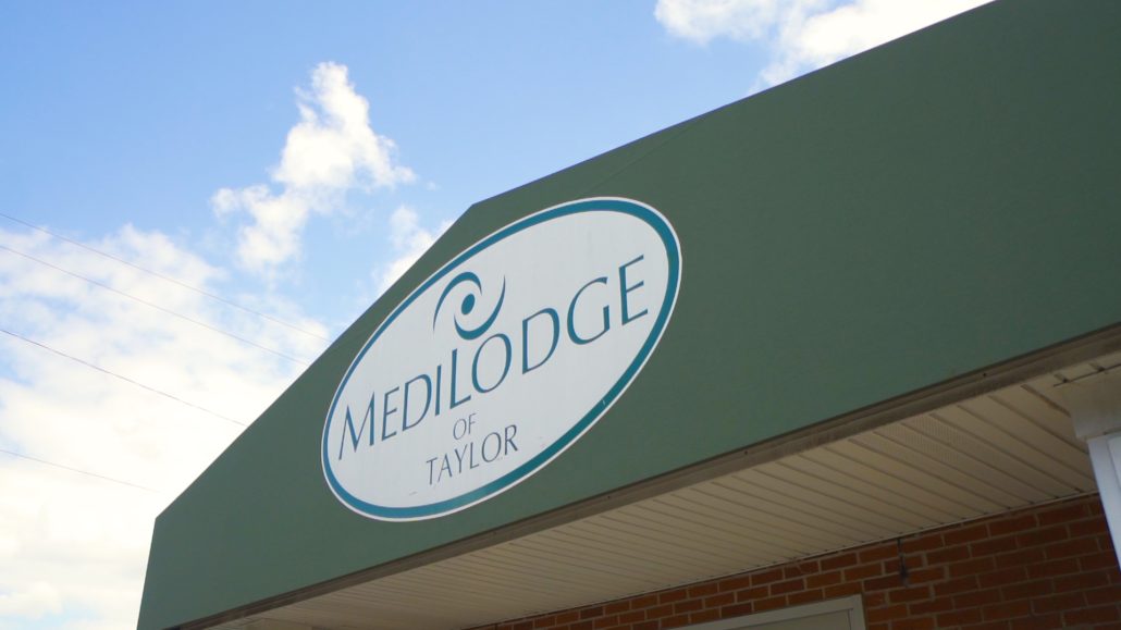 Medilodge of Taylor Sign in front of the building.